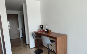 Menesse Mitdtown2 , Ave 25Th